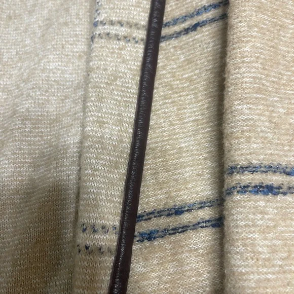 St. John Knit Poncho cardigan wrap - Picture 6 of 12